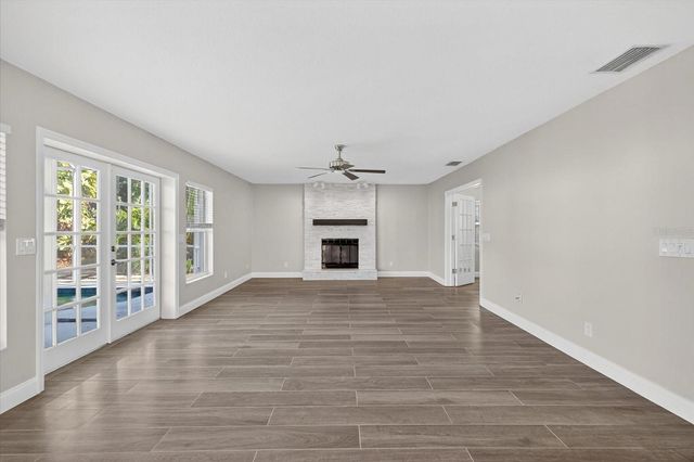 4207 W TACON STREET, Tampa, FL 33629