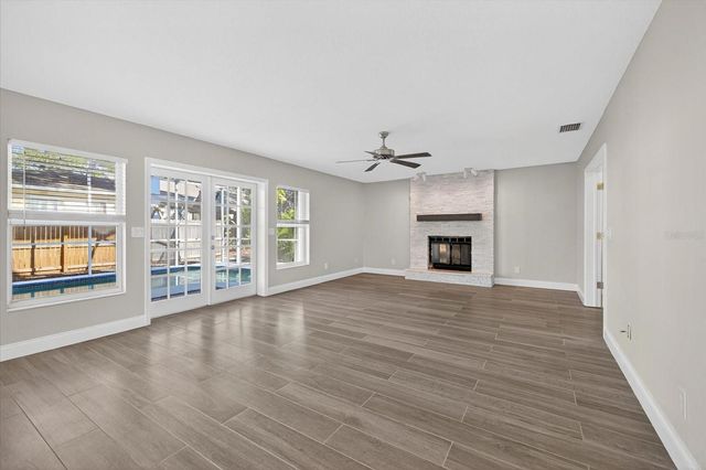 4207 W TACON STREET, Tampa, FL 33629