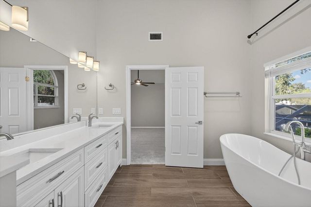 4207 W TACON STREET, Tampa, FL 33629