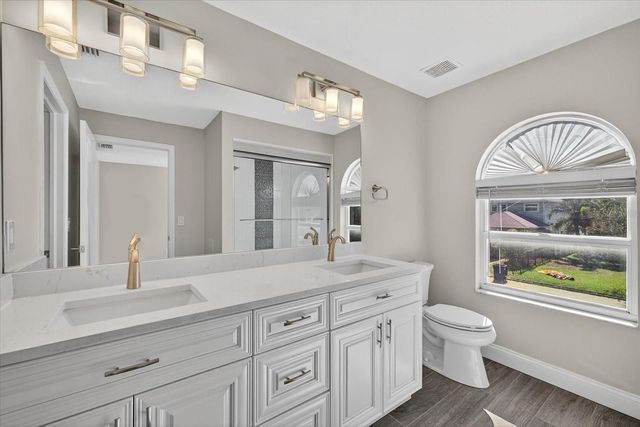 4207 W TACON STREET, Tampa, FL 33629