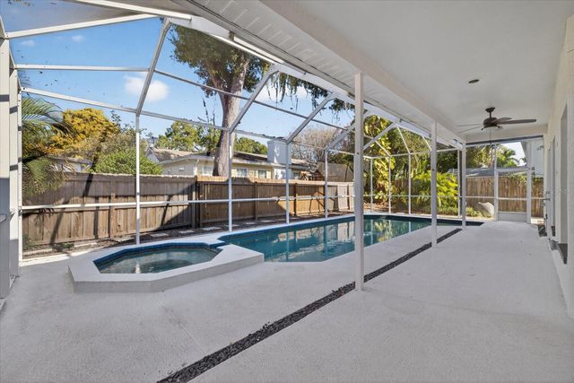 4207 W TACON STREET, Tampa, FL 33629