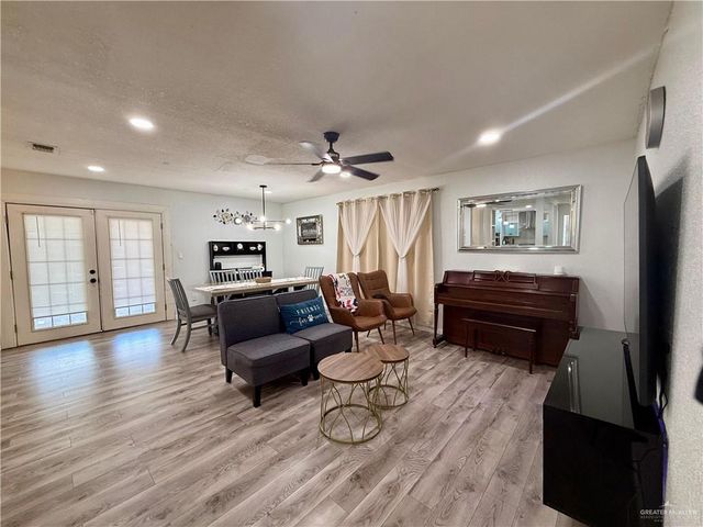 1205 Elm Street, Mission, TX 78572