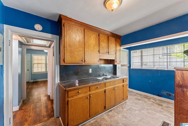 1705 CENTER WAY S, Birmingham, AL 35205