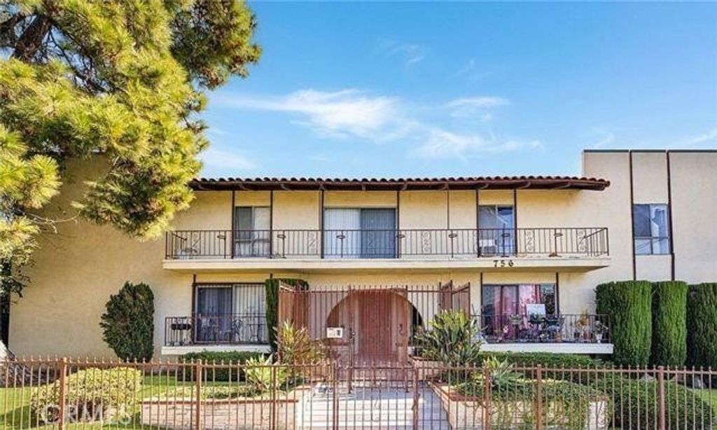 756 N Inglewood Avenue 22, Inglewood, CA 90302