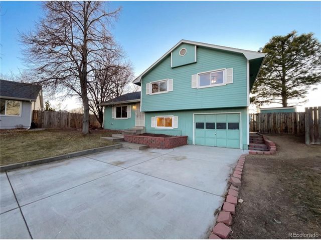 8325 Medicine Bow Cir, Fort Collins, CO 80528