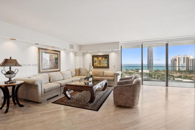 19707 Turnberry Way 20H, Aventura, FL 33180