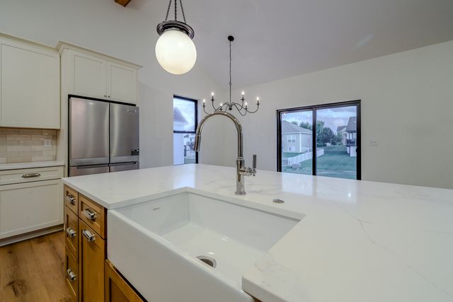 1823 Constitution Street, Sycamore, IL 60178