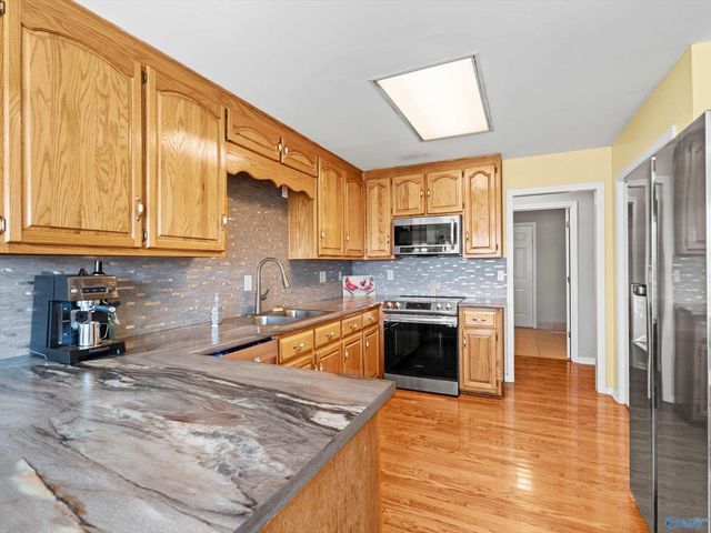 131 Amberwood Drive, Harvest, AL 35749