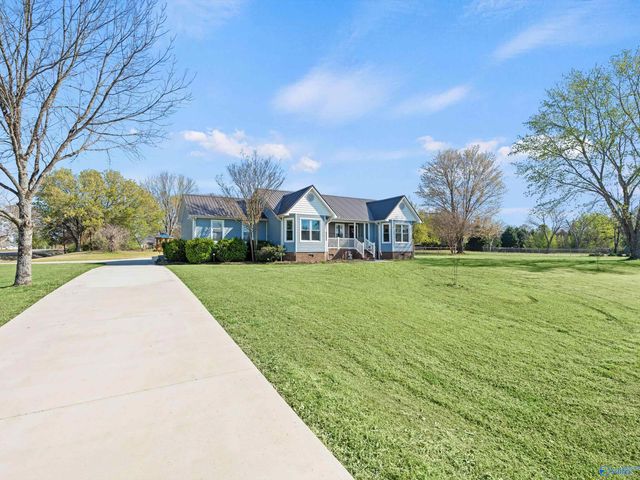 131 Amberwood Drive, Harvest, AL 35749