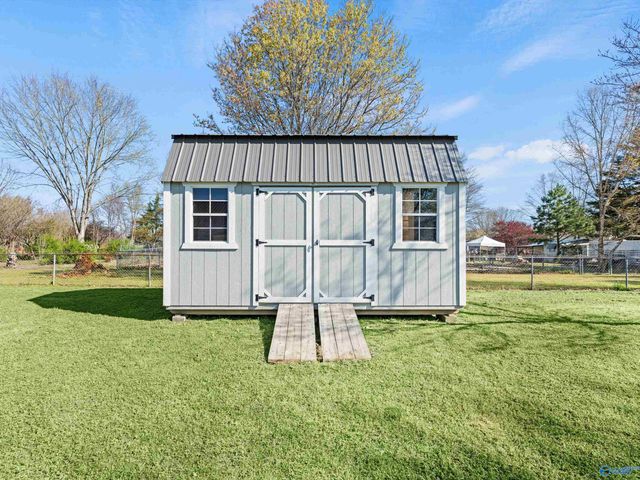 131 Amberwood Drive, Harvest, AL 35749