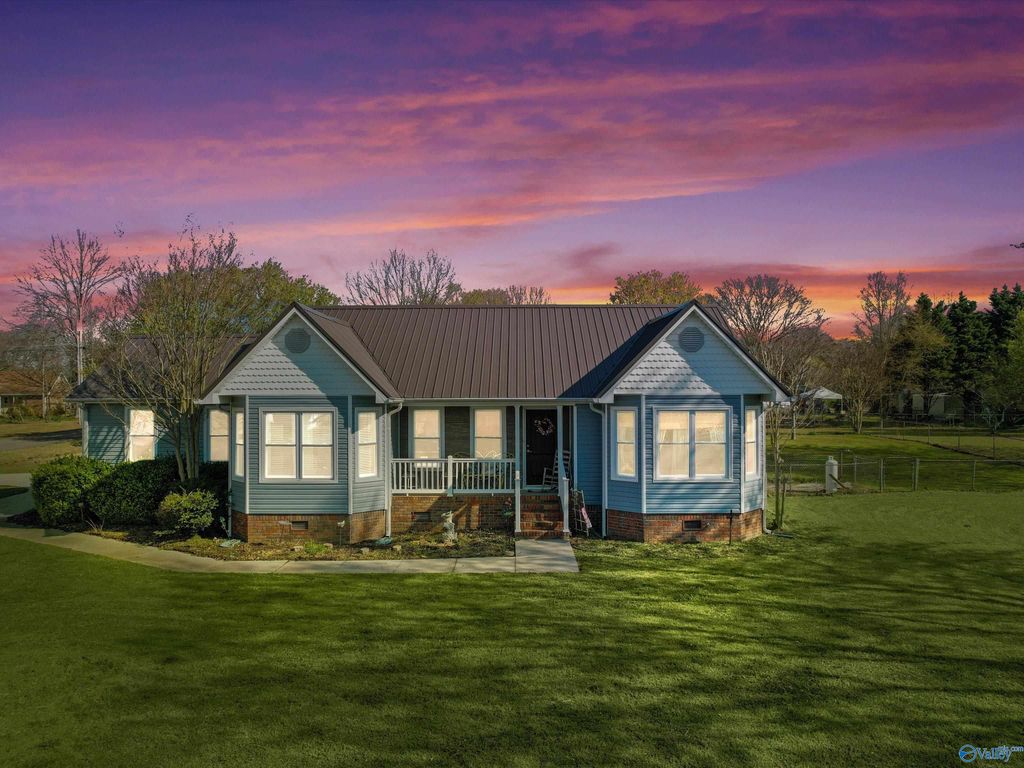 131 Amberwood Drive, Harvest, AL 35749