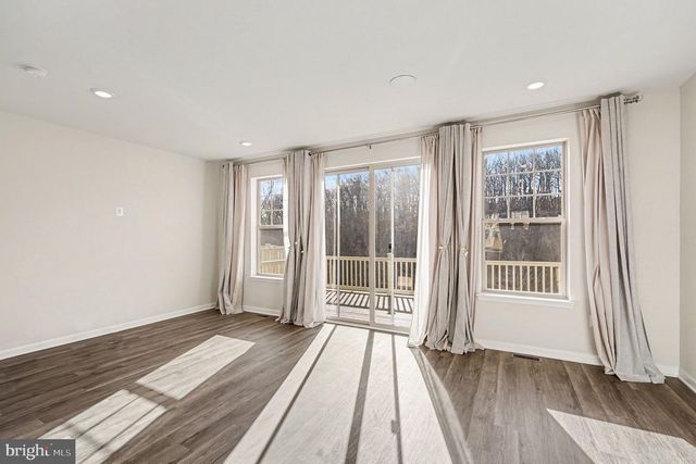 1211 CREEK BANK DR, Stafford, VA 22554