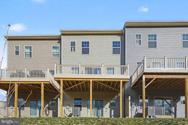 1211 CREEK BANK DR, Stafford, VA 22554