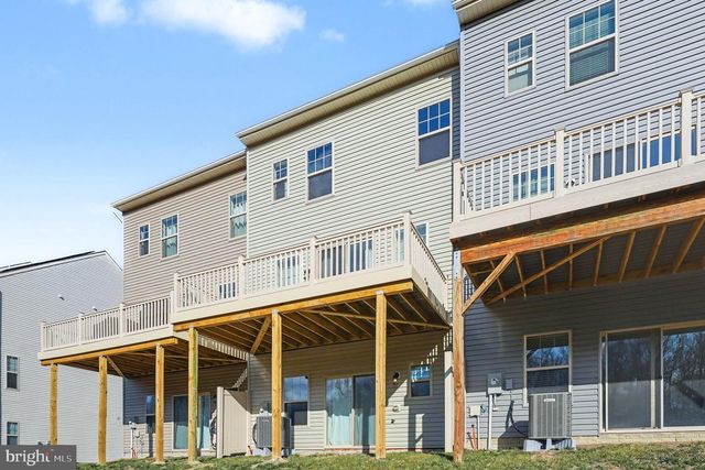 1211 CREEK BANK DR, Stafford, VA 22554