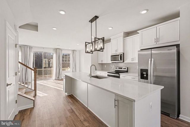 1211 CREEK BANK DR, Stafford, VA 22554