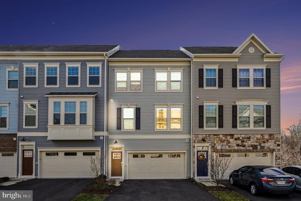 1211 CREEK BANK DR, Stafford, VA 22554