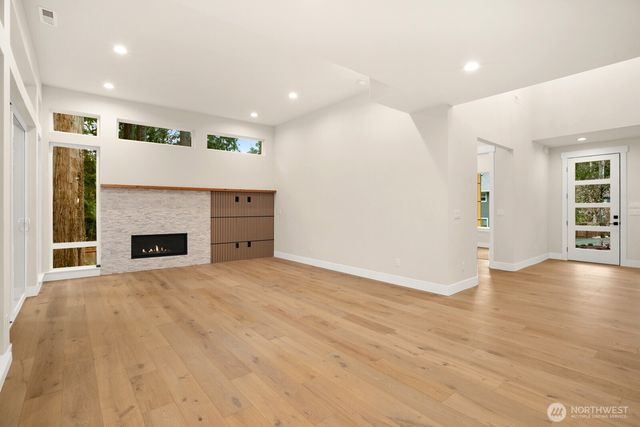 9929 228th Place SE, Woodinville, WA 98077