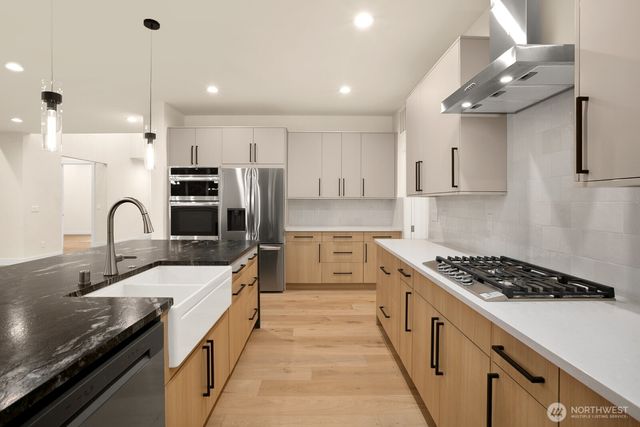 9929 228th Place SE, Woodinville, WA 98077