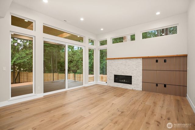 9929 228th Place SE, Woodinville, WA 98077