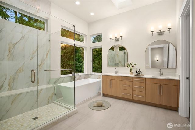 9929 228th Place SE, Woodinville, WA 98077