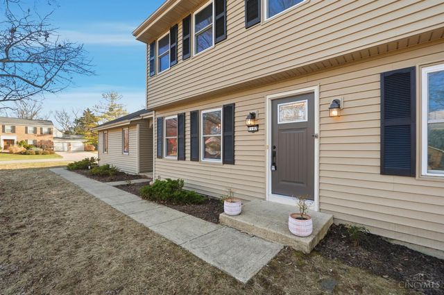 7197 Braemer Lane, West Chester, OH 45069