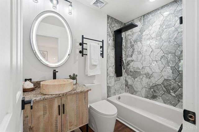 7197 Braemer Lane, West Chester, OH 45069