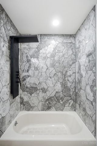 7197 Braemer Lane, West Chester, OH 45069