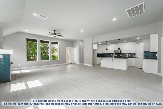 1020 Marquis Avenue, Lowell, AR 72745