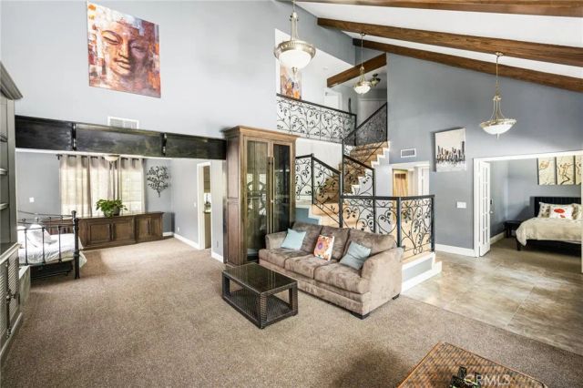 101 S Belleza, Anaheim Hills, CA 92807