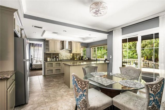 101 S Belleza, Anaheim Hills, CA 92807