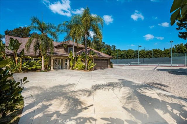 101 S Belleza, Anaheim Hills, CA 92807