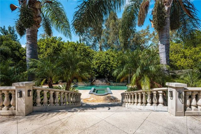 101 S Belleza, Anaheim Hills, CA 92807