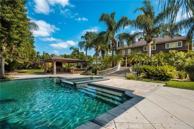 101 S Belleza, Anaheim Hills, CA 92807