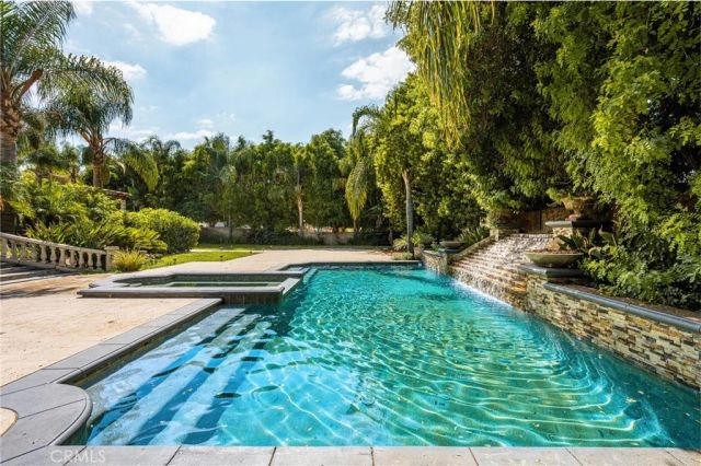 101 S Belleza, Anaheim Hills, CA 92807