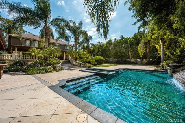 101 S Belleza, Anaheim Hills, CA 92807