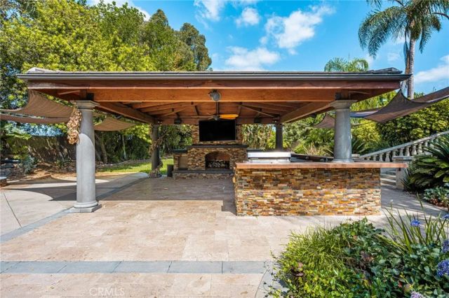 101 S Belleza, Anaheim Hills, CA 92807
