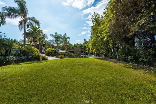 101 S Belleza, Anaheim Hills, CA 92807