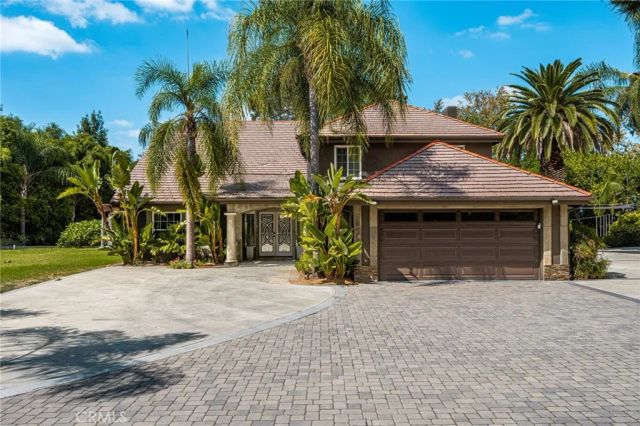 101 S Belleza, Anaheim Hills, CA 92807