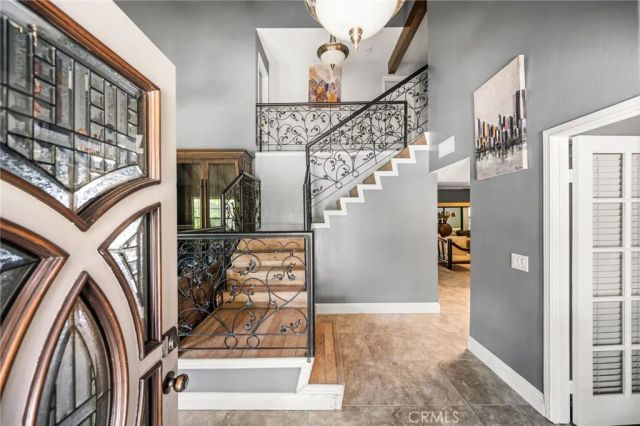 101 S Belleza, Anaheim Hills, CA 92807