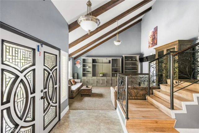 101 S Belleza, Anaheim Hills, CA 92807
