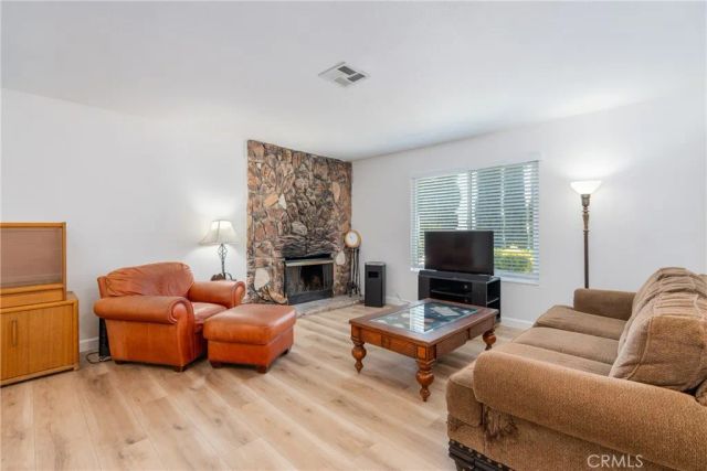 16230 Rodeo Street, Hesperia, CA 92345