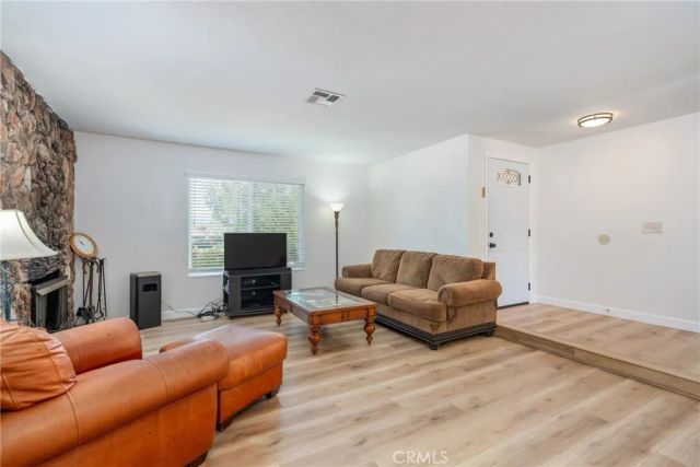 16230 Rodeo Street, Hesperia, CA 92345