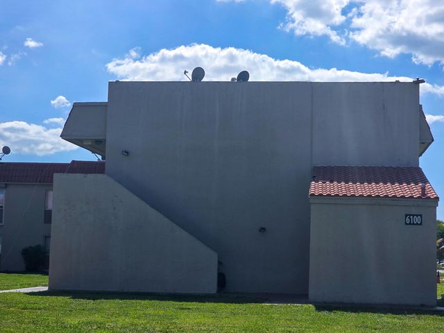 6100 Forest Hill Boulevard 109, West Palm Beach, FL 33415