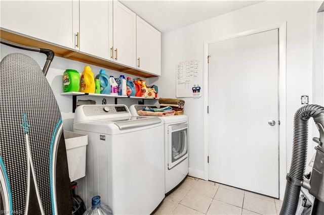 906 NE 2nd AVE, Cape Coral, FL 33909