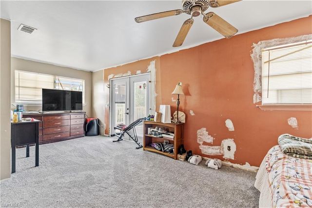 906 NE 2nd AVE, Cape Coral, FL 33909