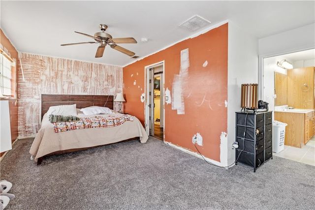 906 NE 2nd AVE, Cape Coral, FL 33909