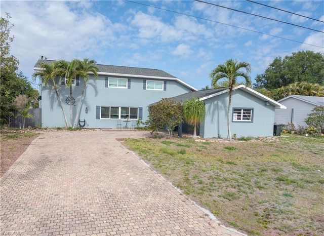 906 NE 2nd AVE, Cape Coral, FL 33909