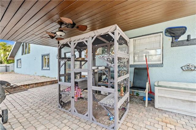 906 NE 2nd AVE, Cape Coral, FL 33909