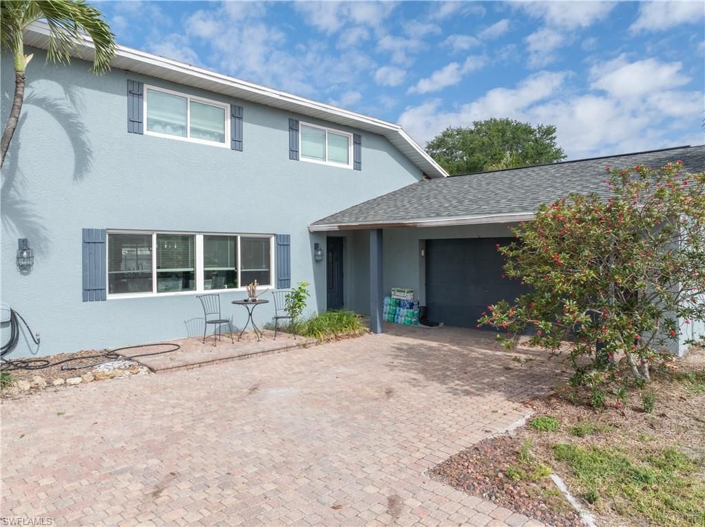 906 NE 2nd AVE, CAPE CORAL, FL 33909 — photo 2