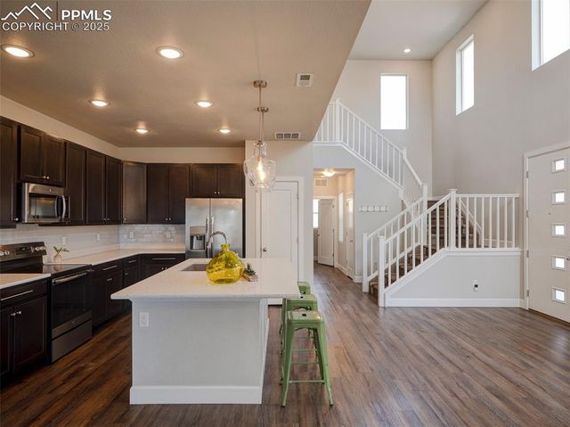 10021 Green Thicket Grove, Colorado Springs, CO 80924